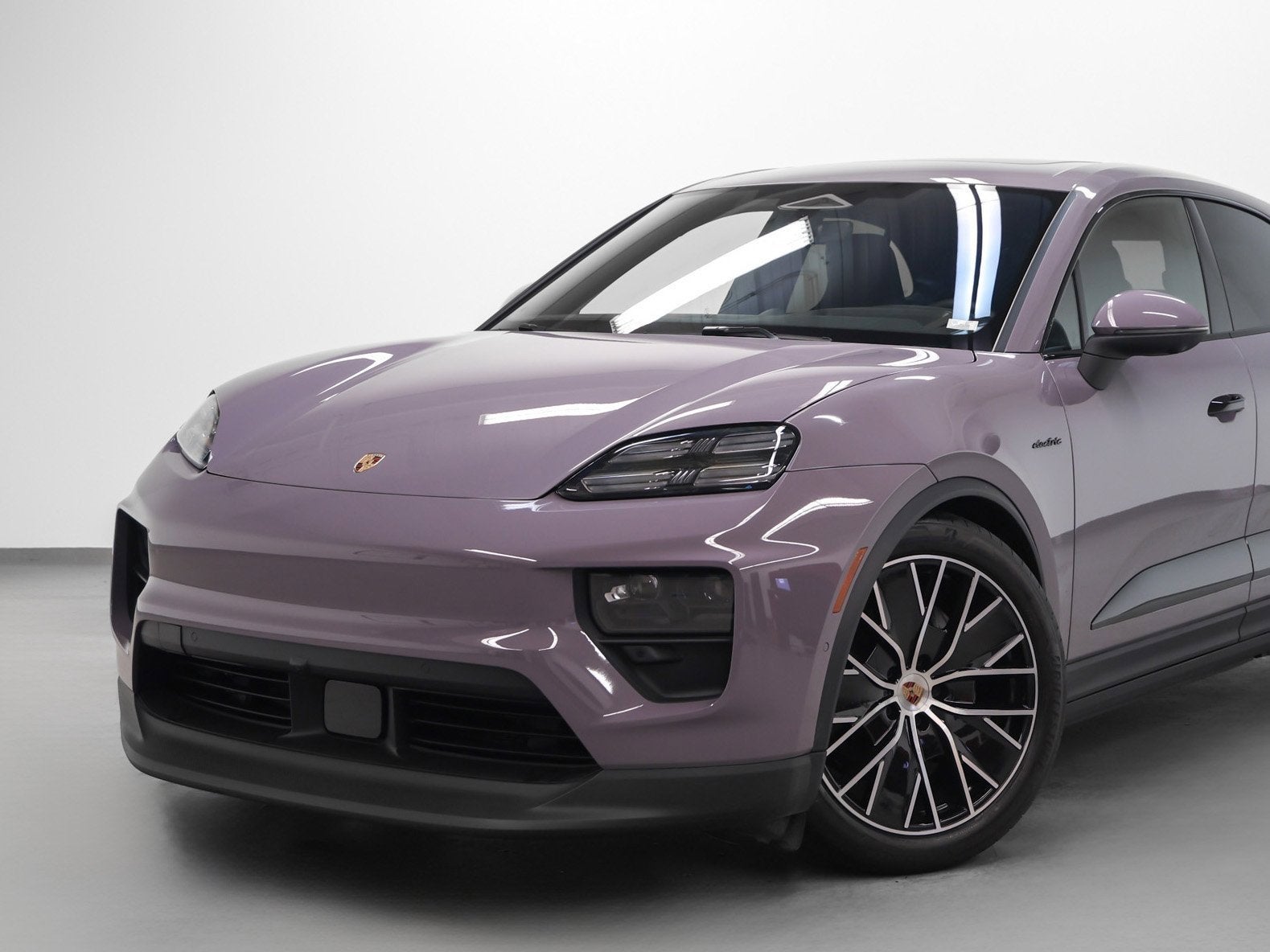 2025 Porsche Macan Electric 4