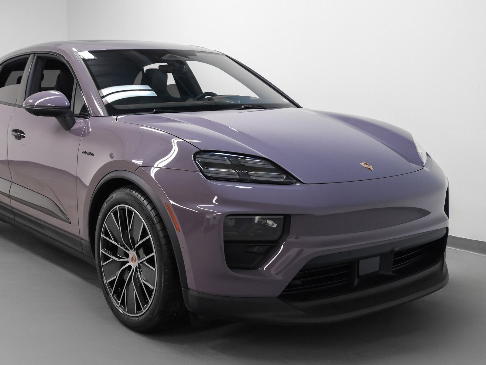 2025 Porsche Macan Electric 4