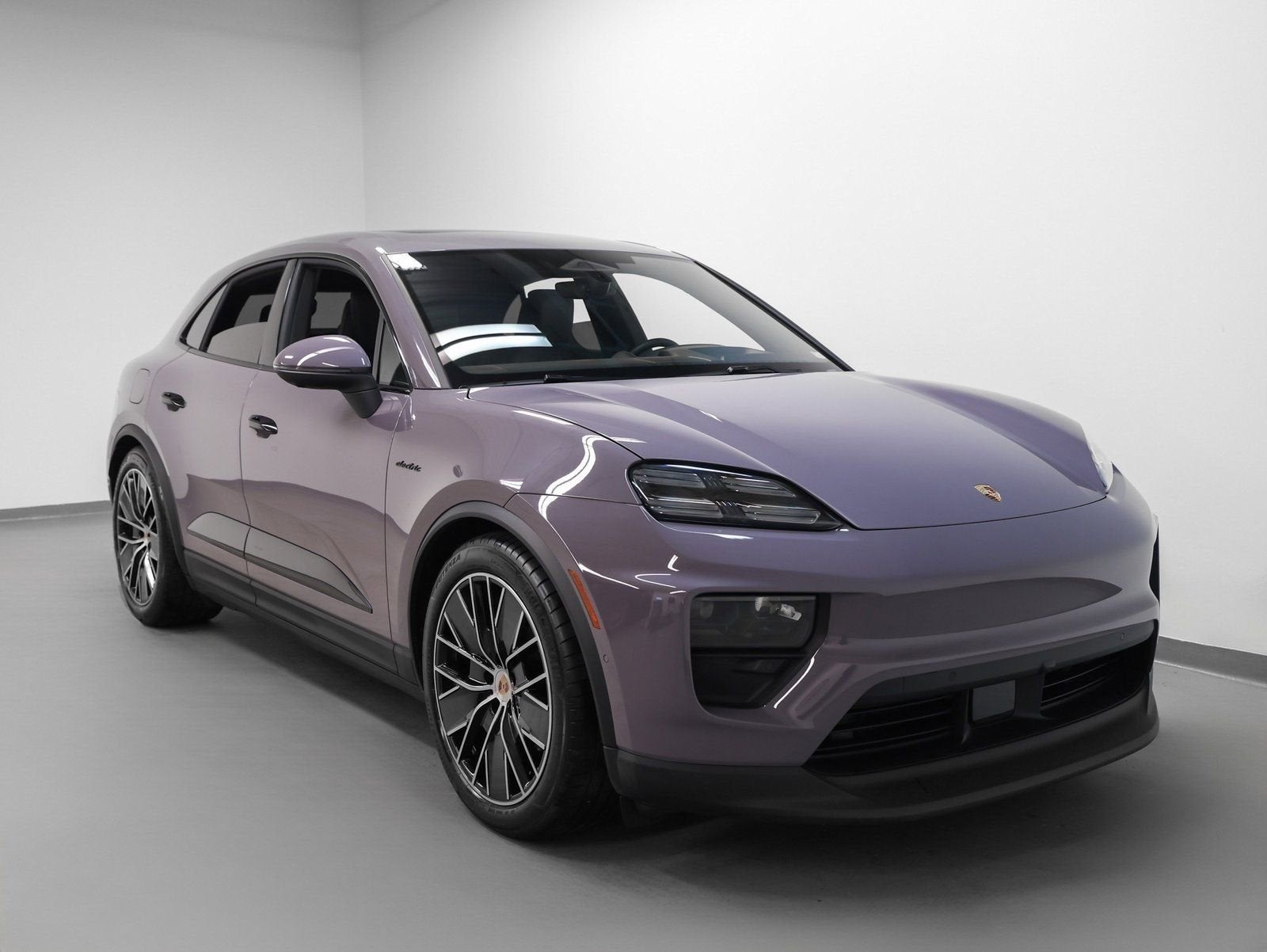 2025 Porsche Macan Electric 4
