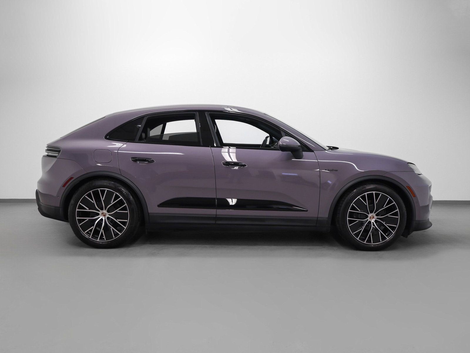 2025 Porsche Macan Electric 4