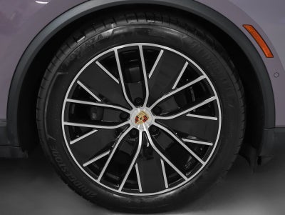 2025 Porsche Macan Electric 4