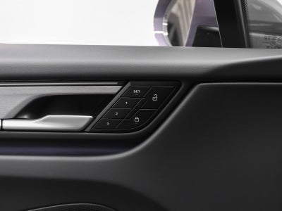 2025 Porsche Macan Electric 4