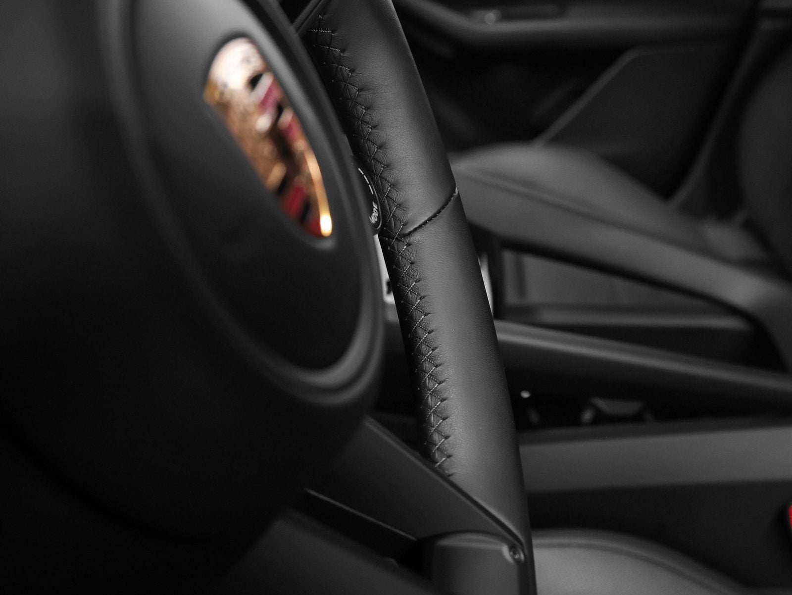 2025 Porsche Macan Electric 4