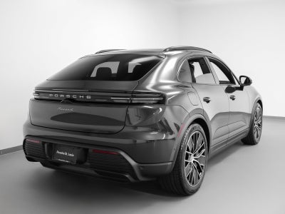 2025 Porsche Macan Electric 4