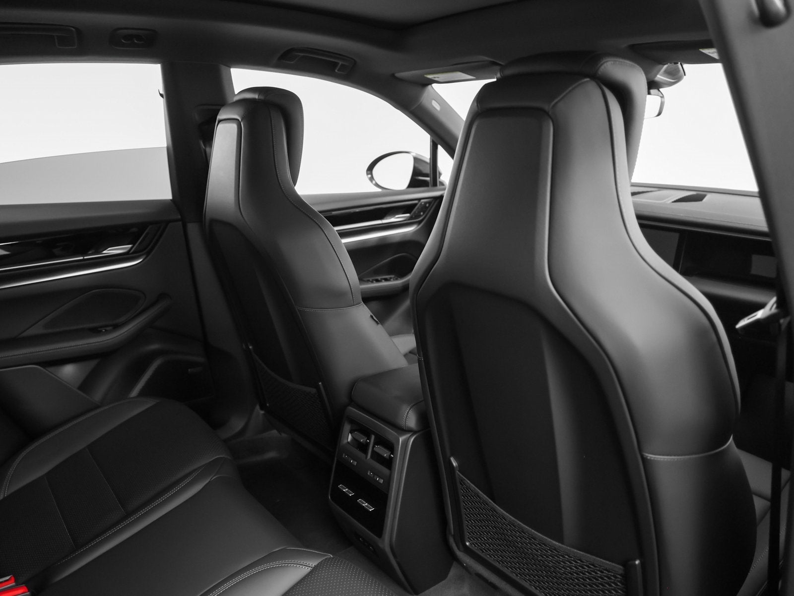 2025 Porsche Macan Electric 4