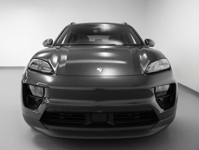2025 Porsche Macan Electric 4