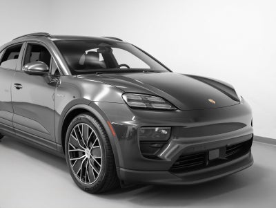 2025 Porsche Macan Electric 4