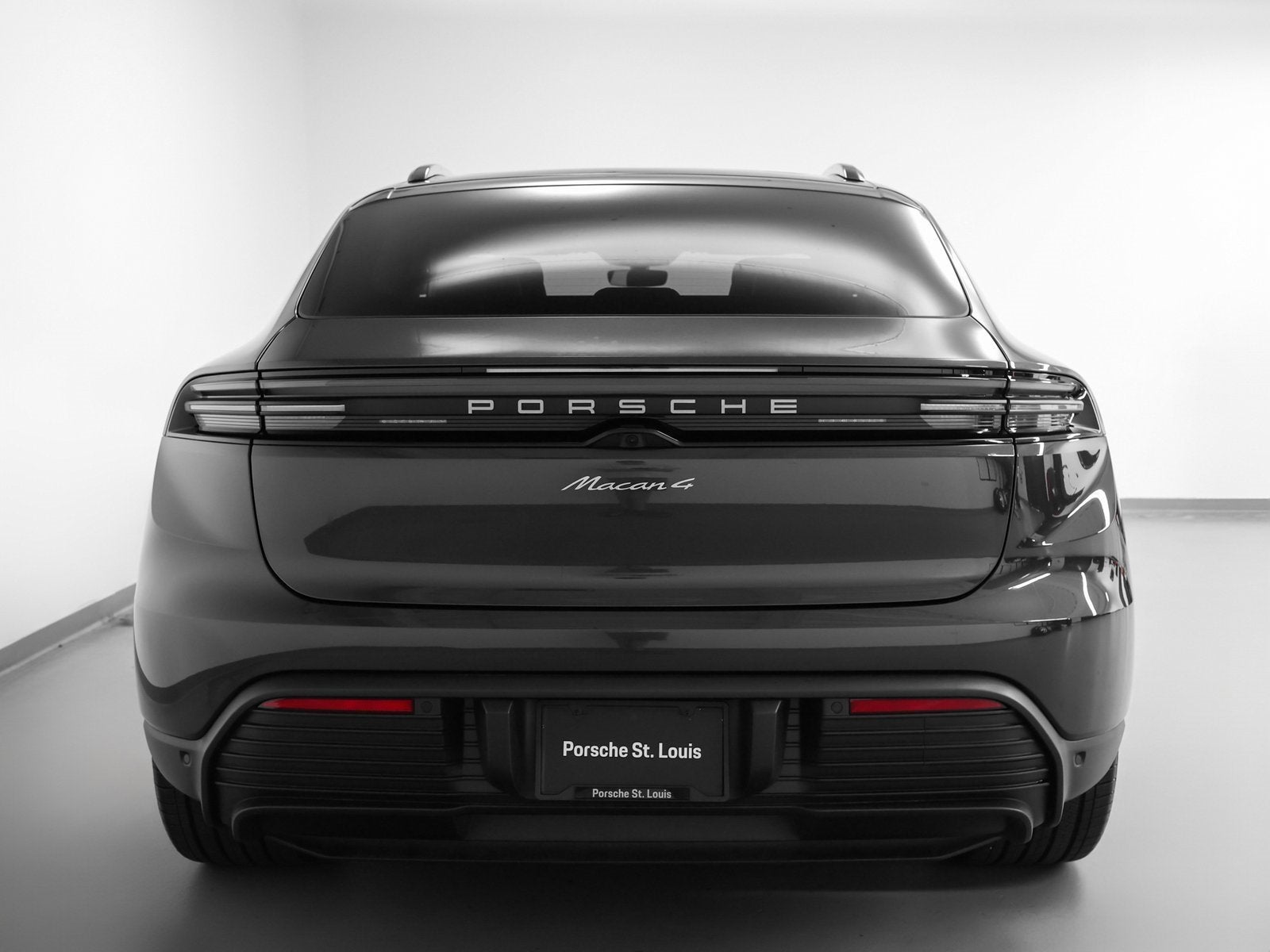 2025 Porsche Macan Electric 4