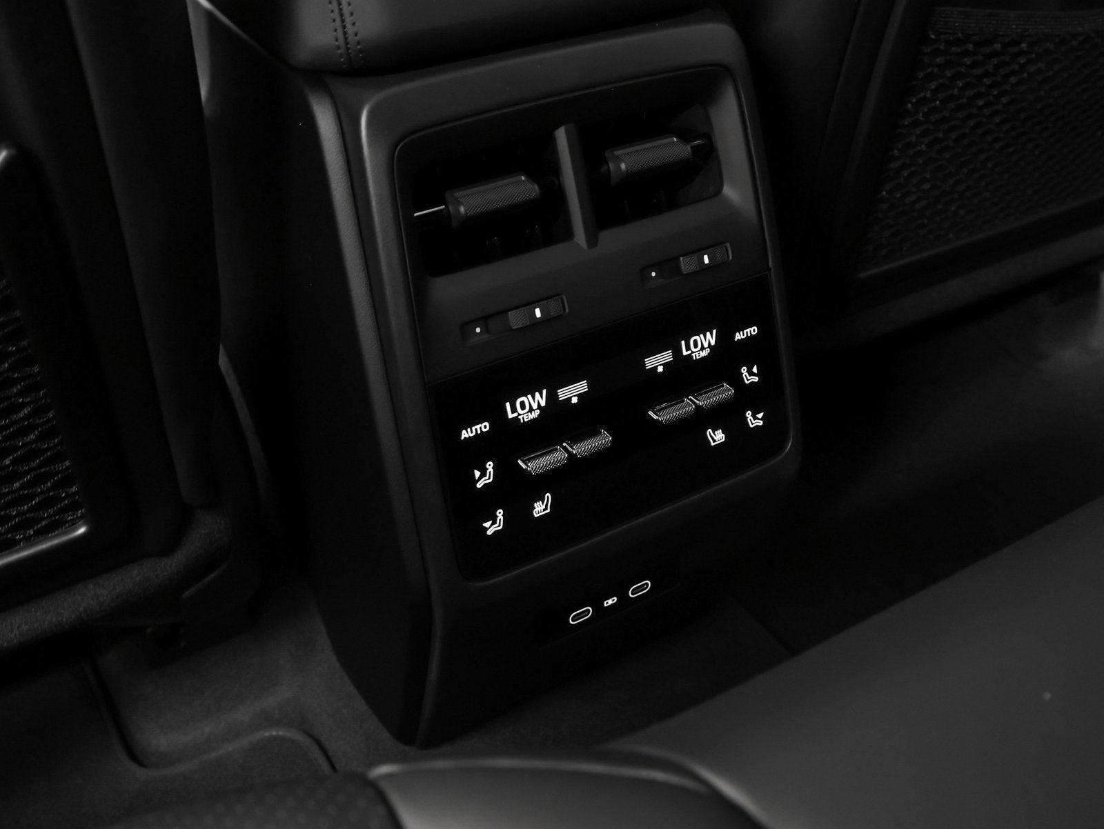 2025 Porsche Macan Electric 4