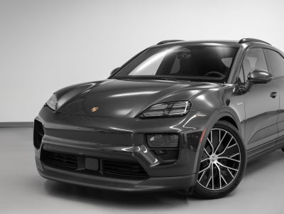 2025 Porsche Macan Electric 4