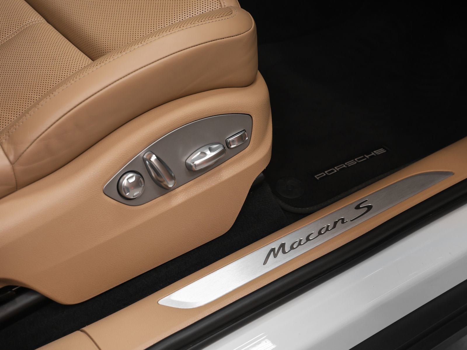 2021 Porsche Macan S