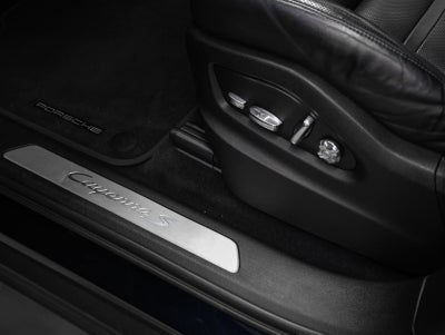 2019 Porsche Cayenne S