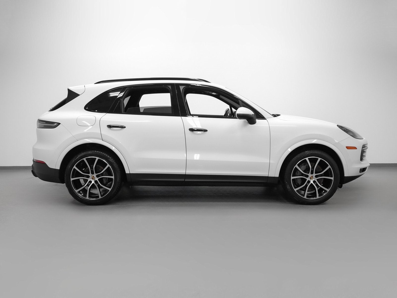 2023 Porsche Cayenne S Platinum Edition
