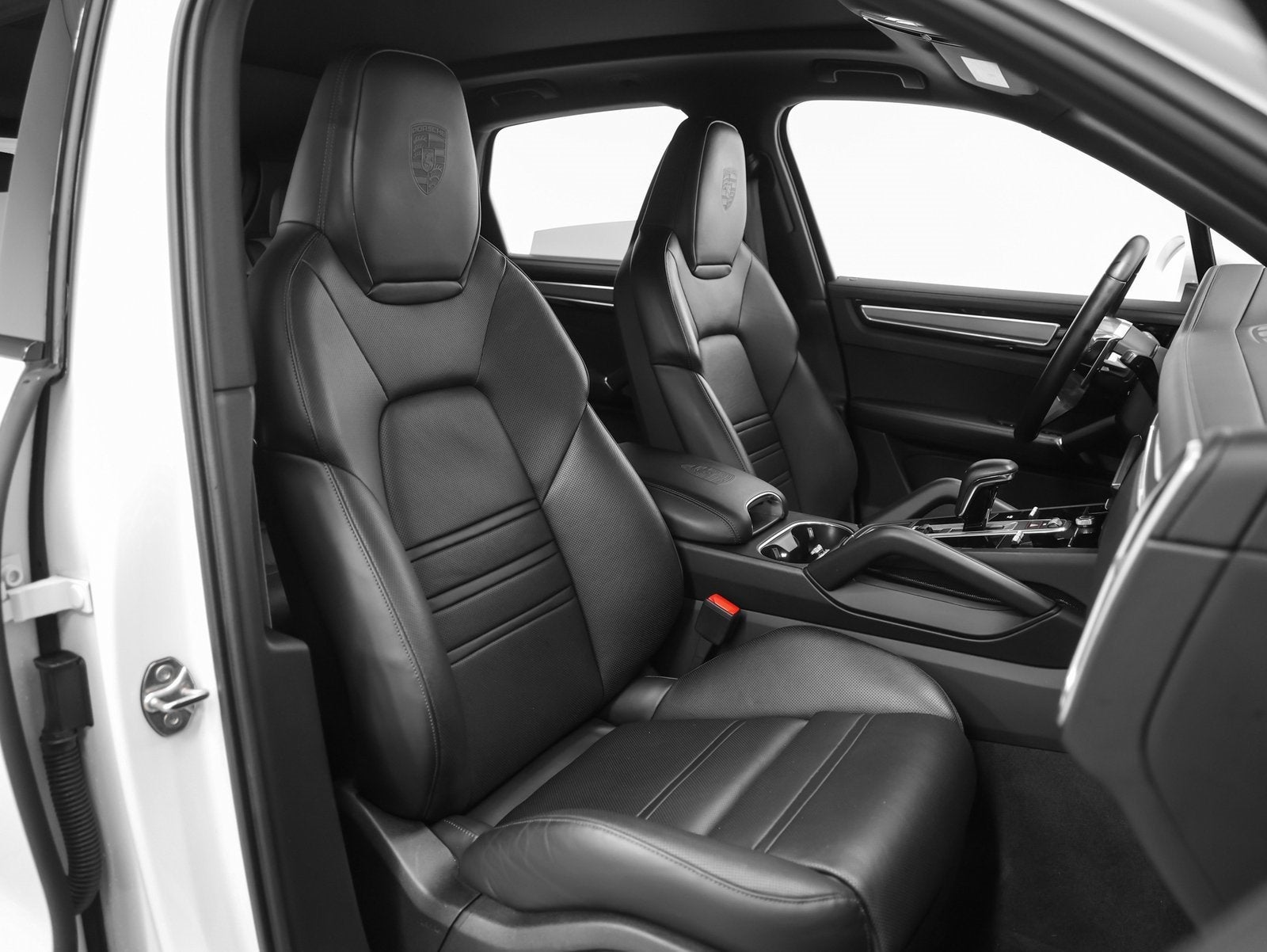 2023 Porsche Cayenne S Platinum Edition