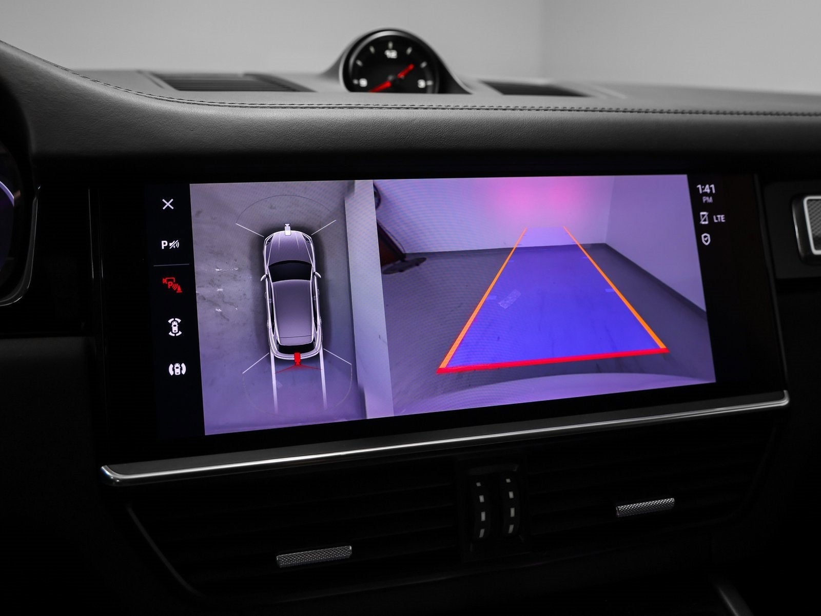 2023 Porsche Cayenne S Platinum Edition