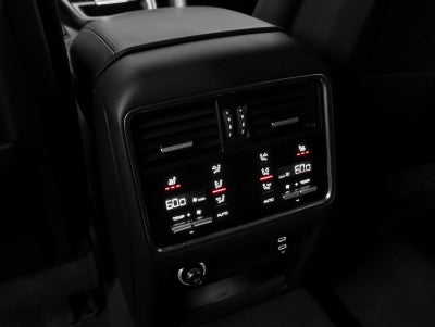 2023 Porsche Cayenne S Platinum Edition