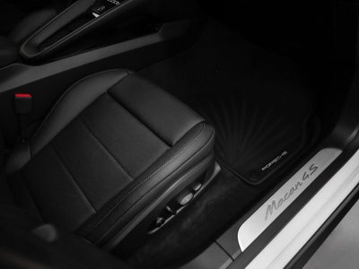 2025 Porsche Macan Electric 4S