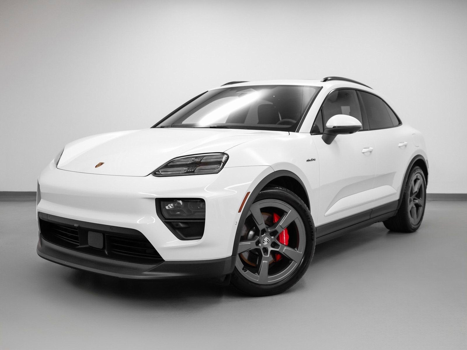 2025 Porsche Macan Electric 4S
