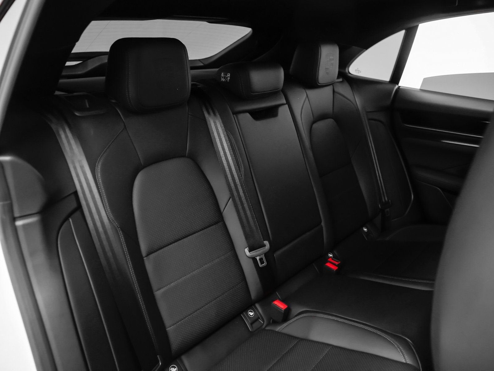 2025 Porsche Macan Electric 4S