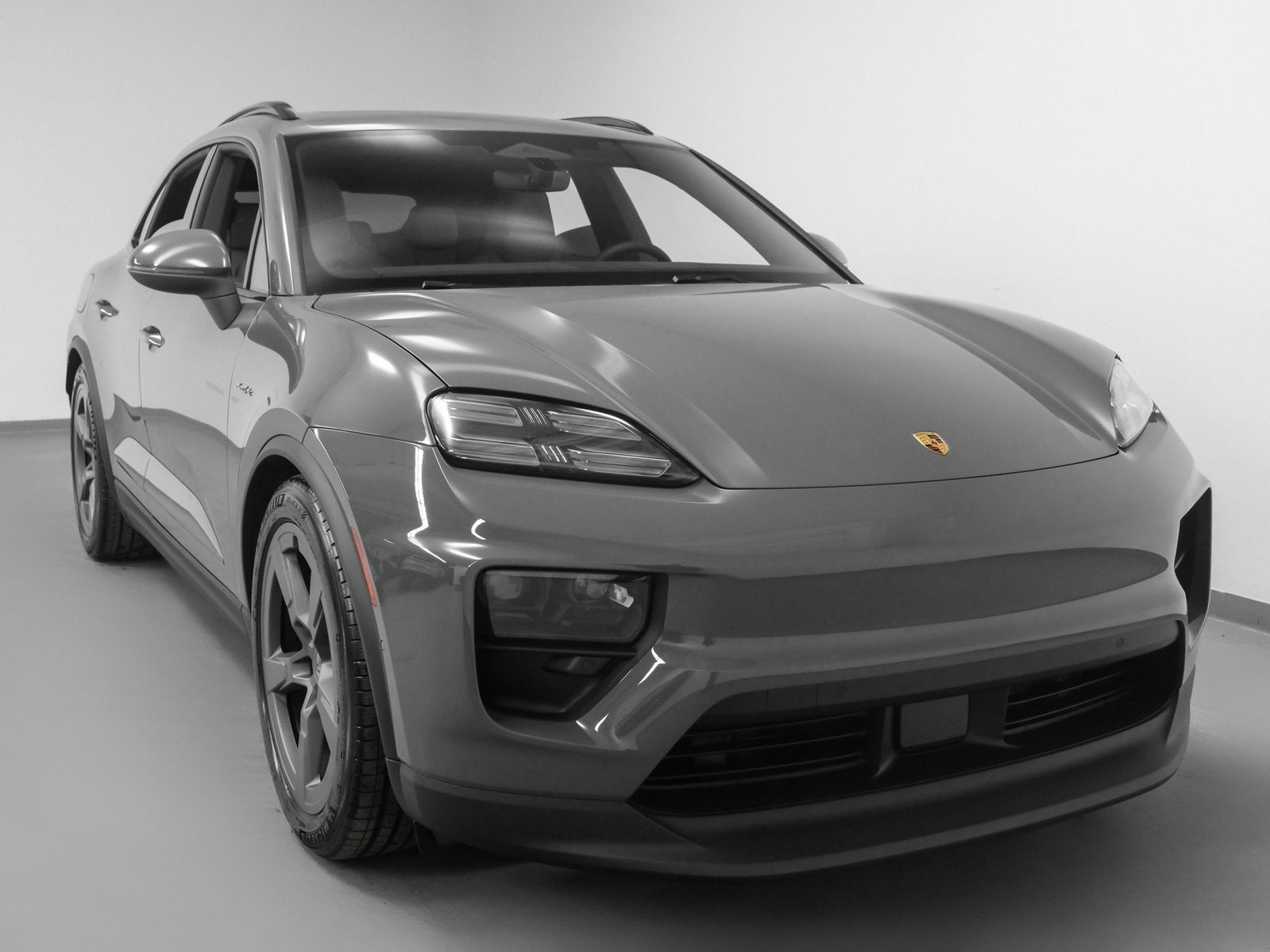 2025 Porsche Macan Electric
