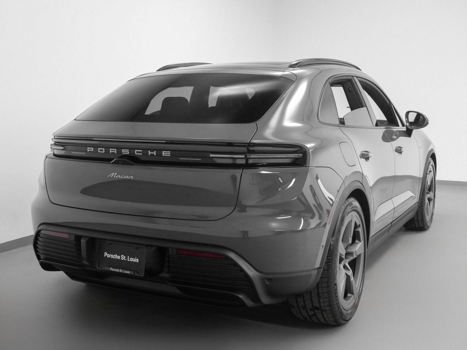 2025 Porsche Macan Electric