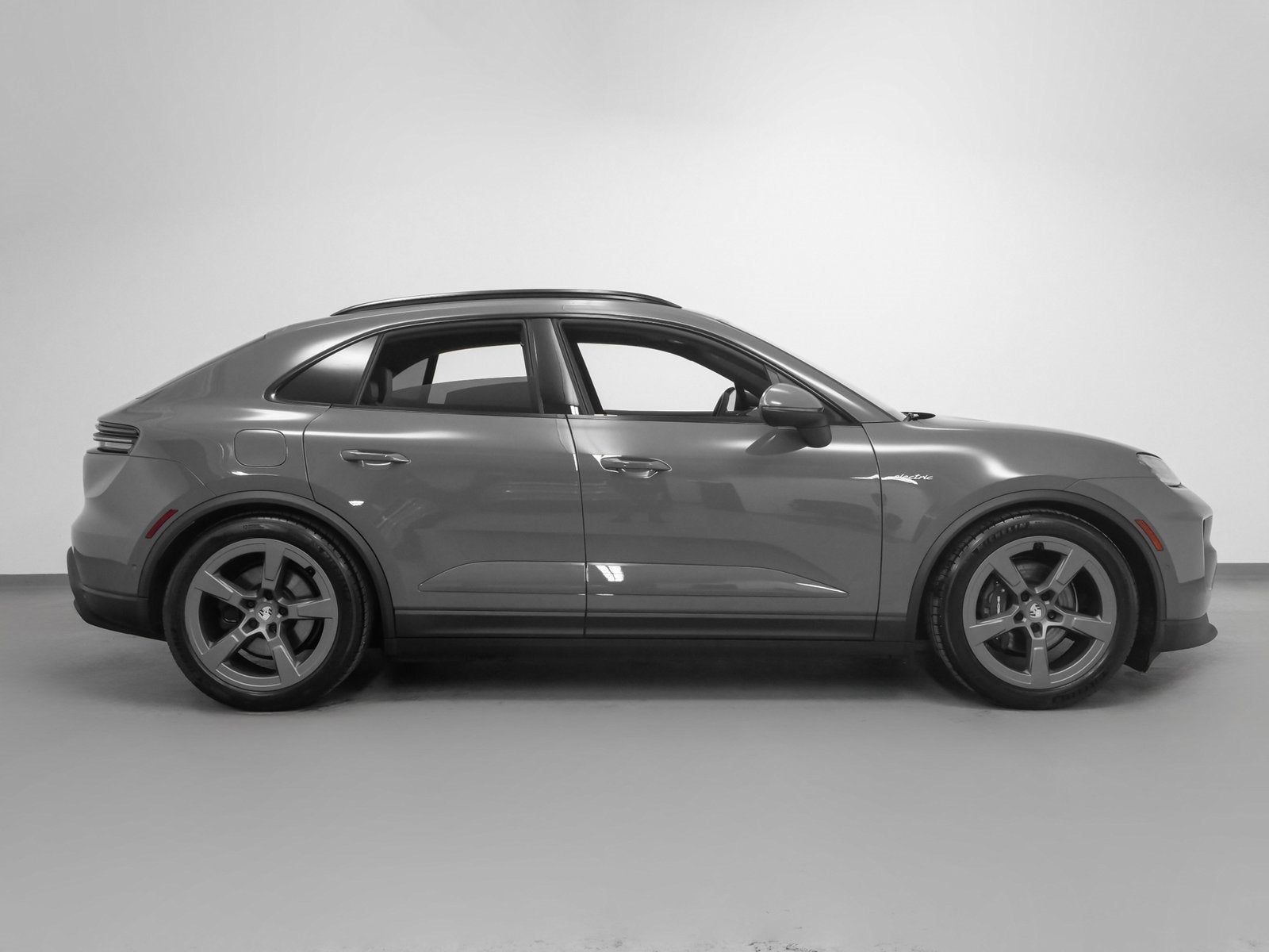 2025 Porsche Macan Electric