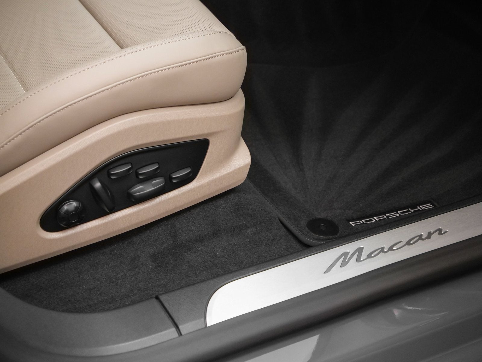 2025 Porsche Macan Electric