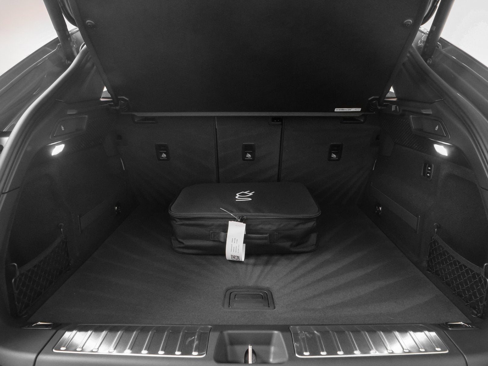 2025 Porsche Macan Electric