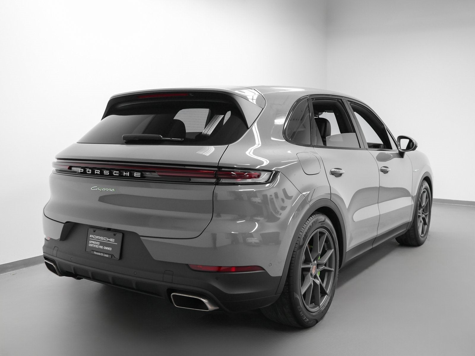 2025 Porsche Cayenne E-Hybrid