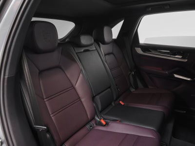 2025 Porsche Cayenne E-Hybrid