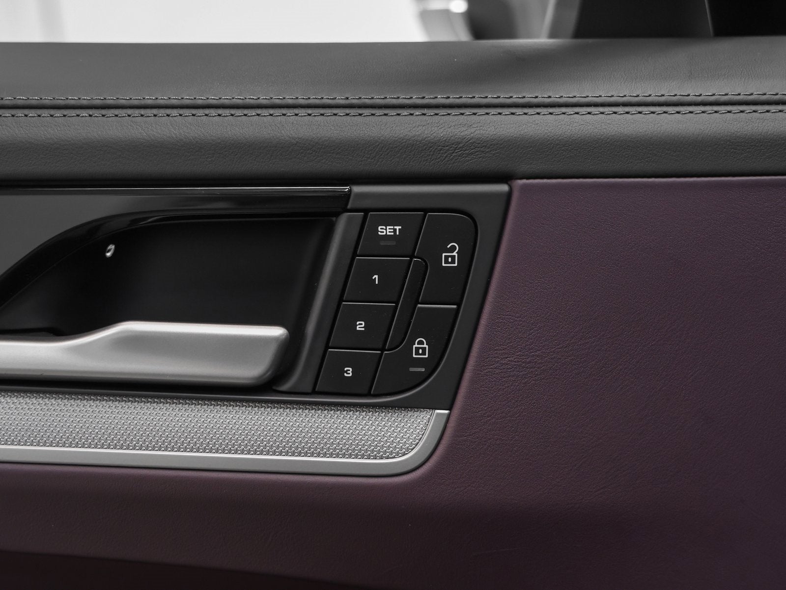 2025 Porsche Cayenne E-Hybrid