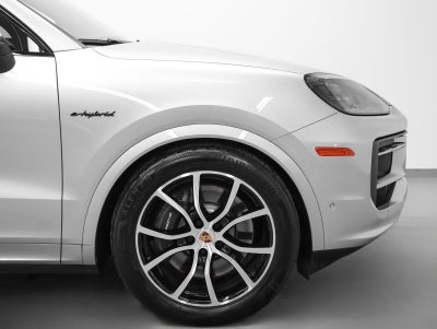 2025 Porsche Cayenne E-Hybrid