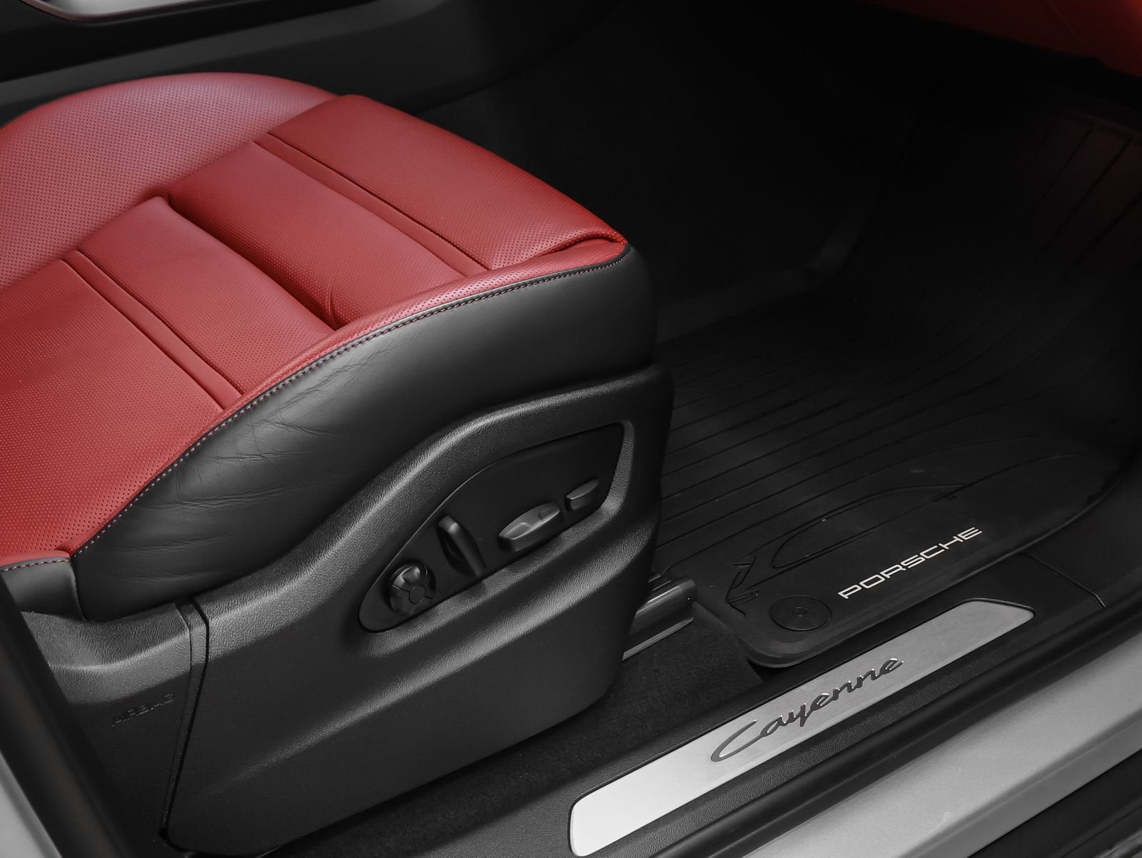 2025 Porsche Cayenne E-Hybrid