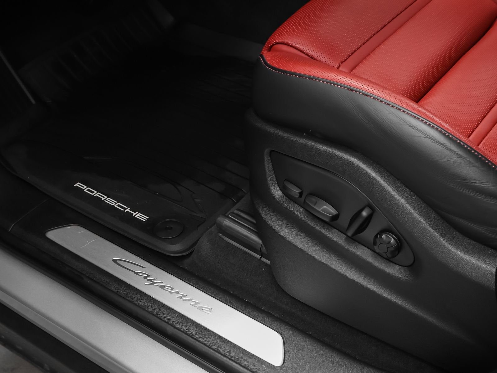 2025 Porsche Cayenne E-Hybrid