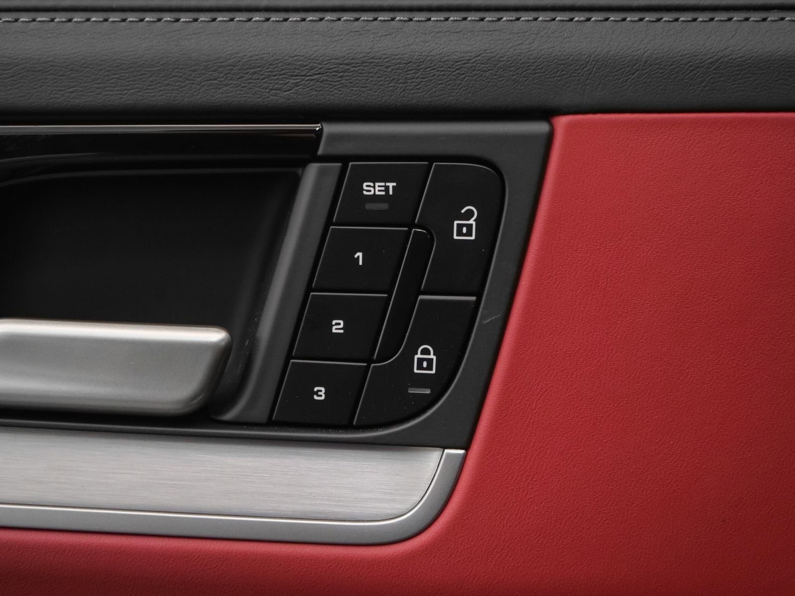 2025 Porsche Cayenne E-Hybrid