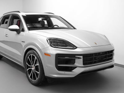2025 Porsche Cayenne E-Hybrid