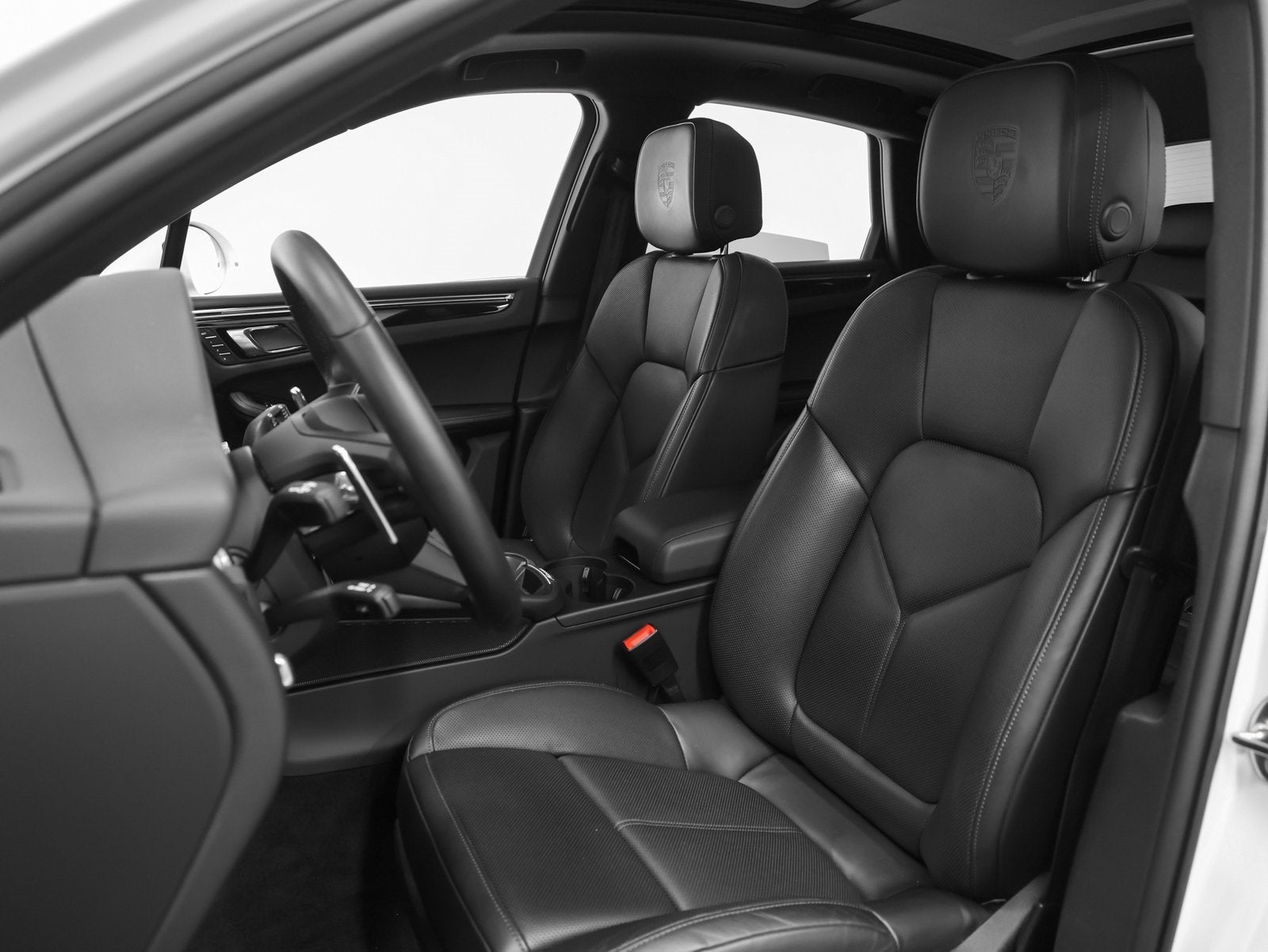 2025 Porsche Macan S