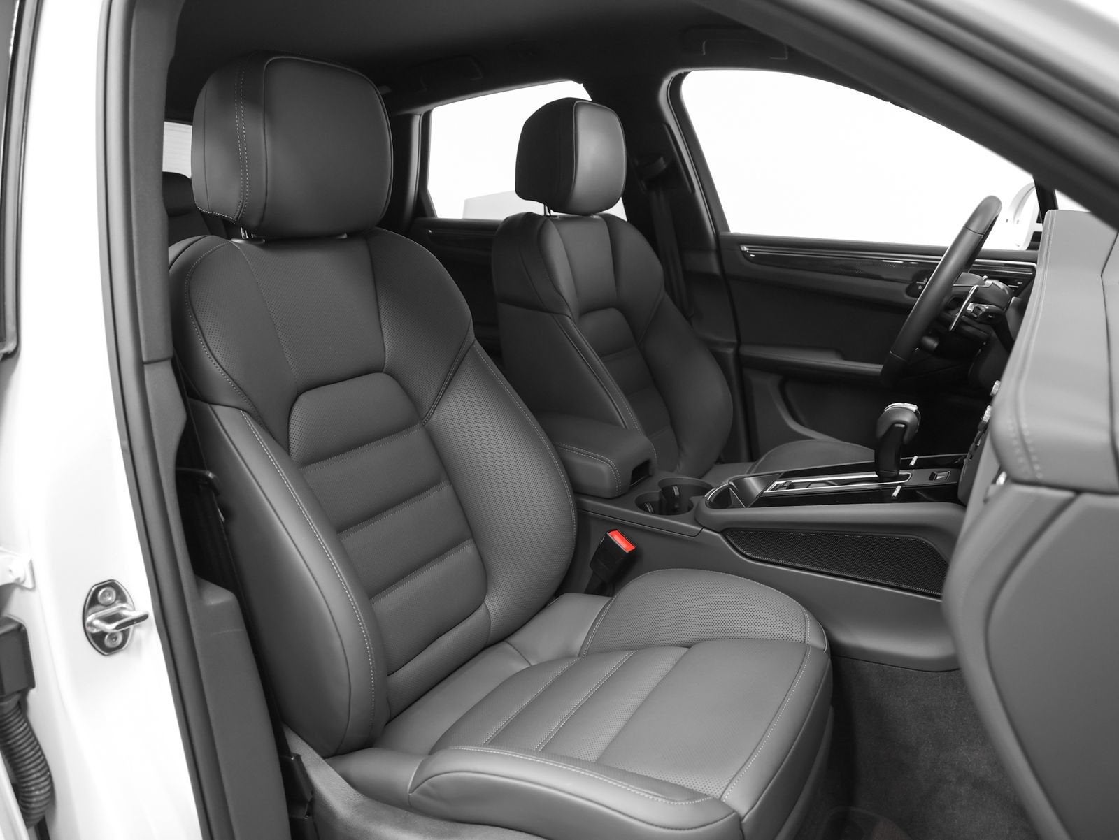 2022 Porsche Macan S