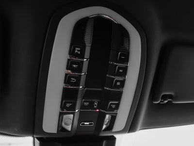 2022 Porsche Macan S