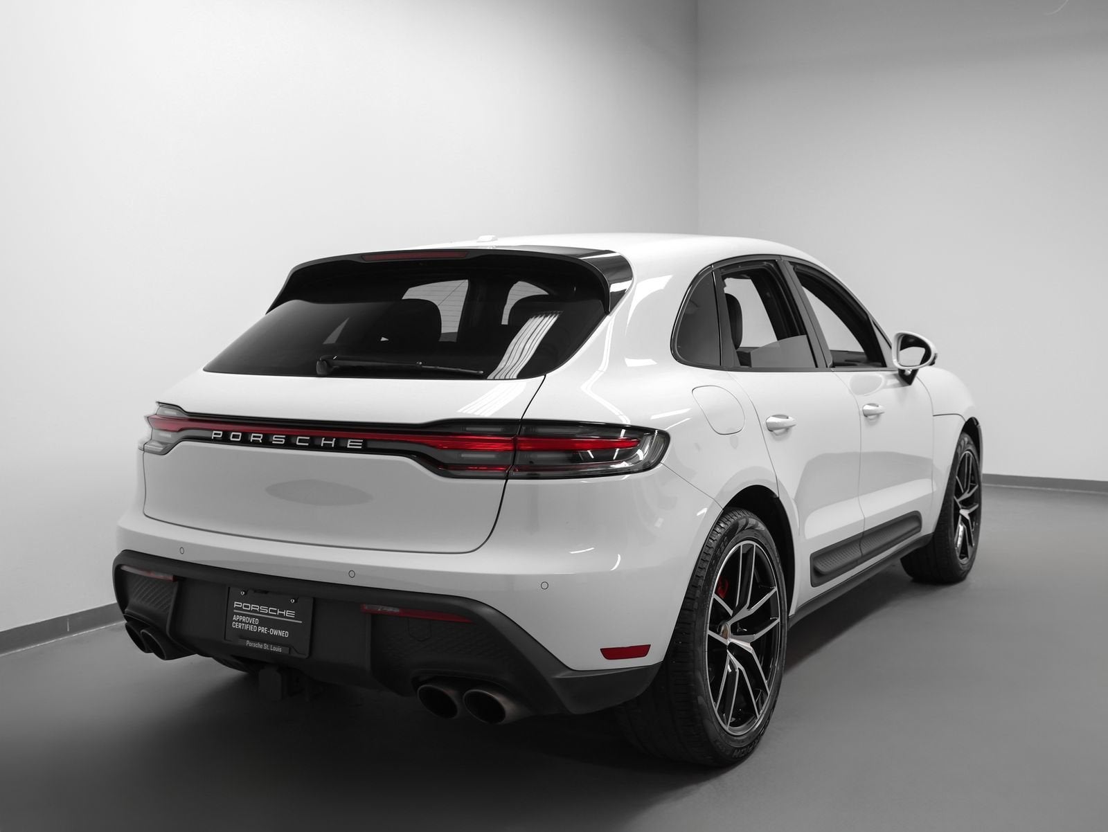 2022 Porsche Macan S