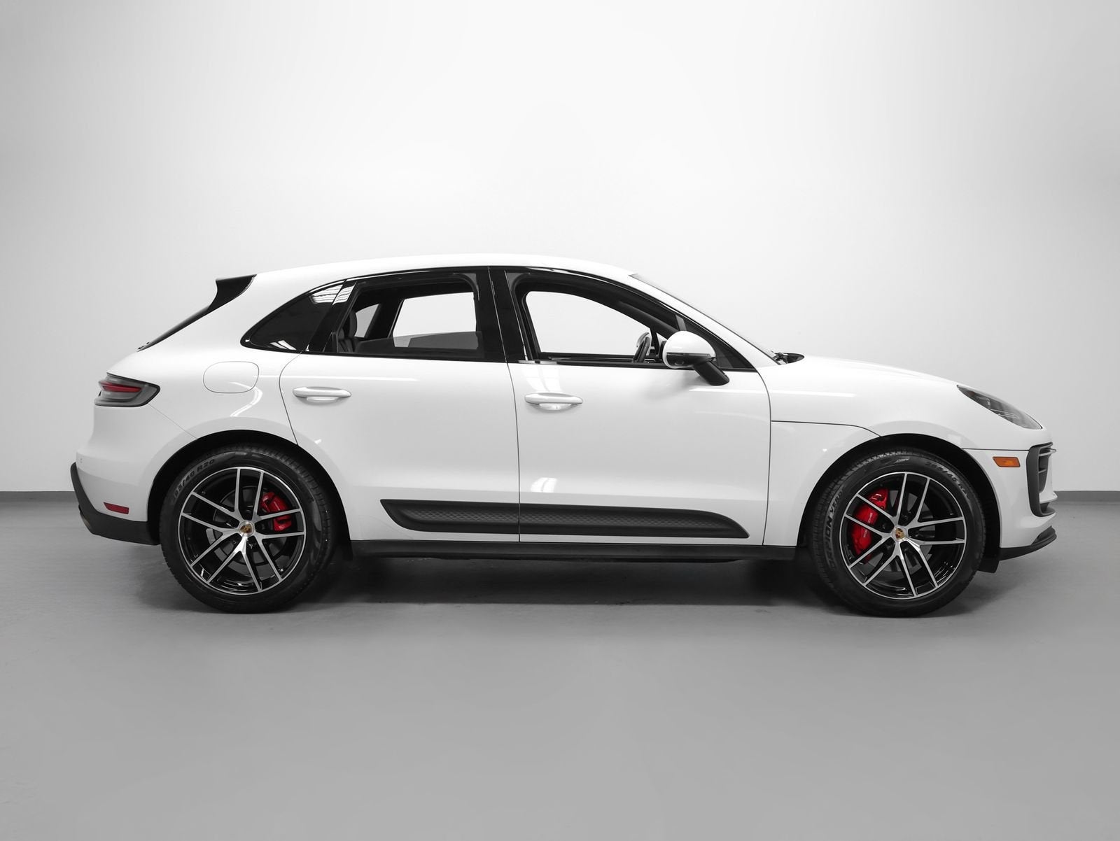 2022 Porsche Macan S