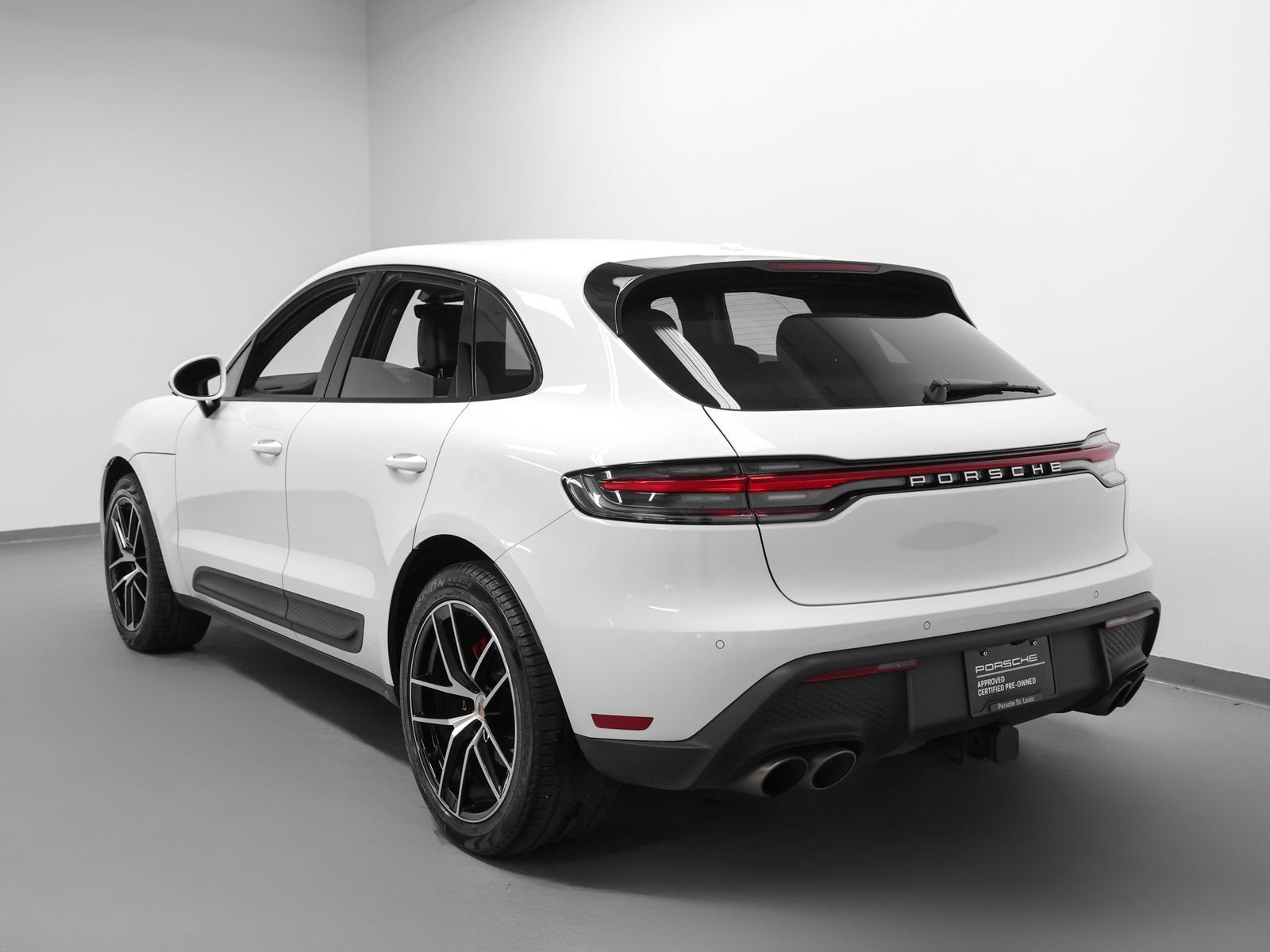 2022 Porsche Macan S
