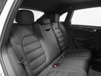 2022 Porsche Macan S