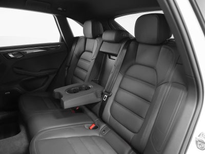 2022 Porsche Macan S