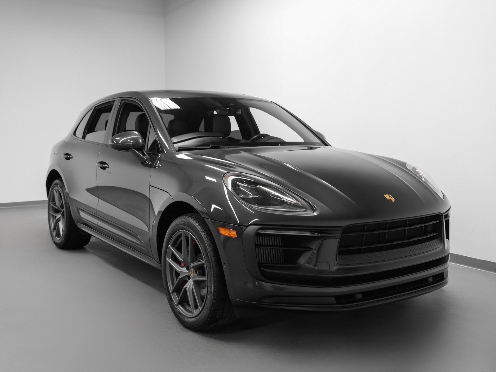 2022 Porsche Macan S