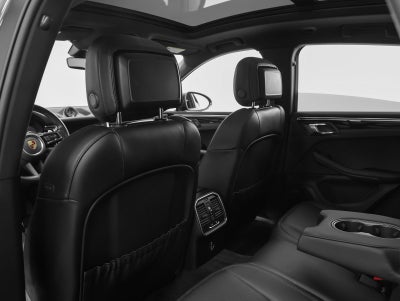 2022 Porsche Macan S