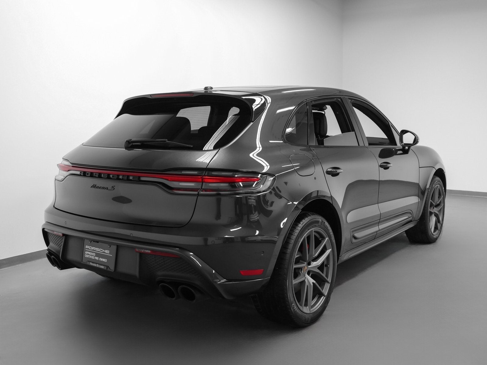 2022 Porsche Macan S