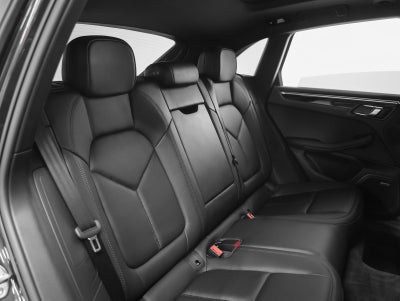 2022 Porsche Macan S