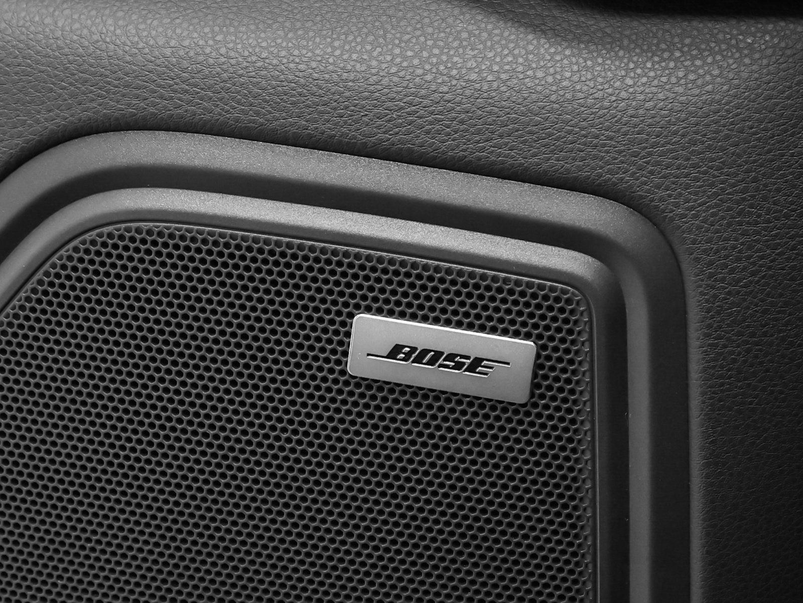 2022 Porsche Macan S