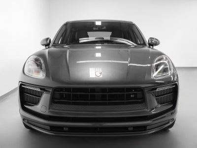 2022 Porsche Macan S